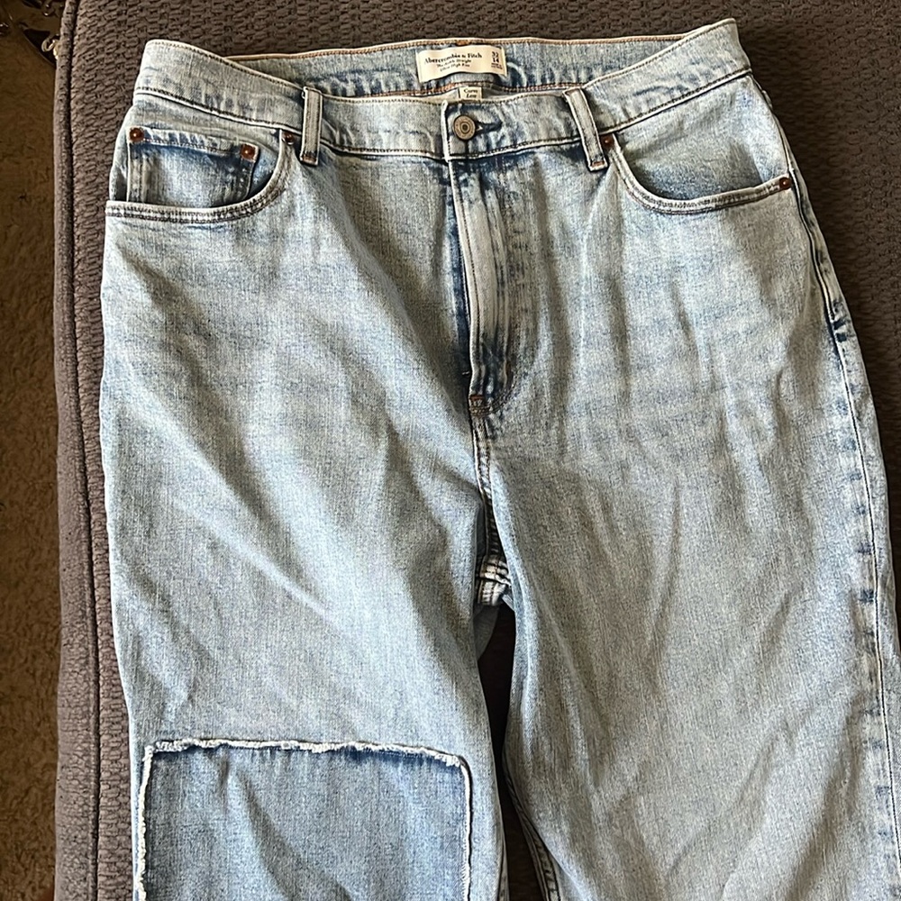 Abercrombie Ankle Straight Ultra High Rise Jeans